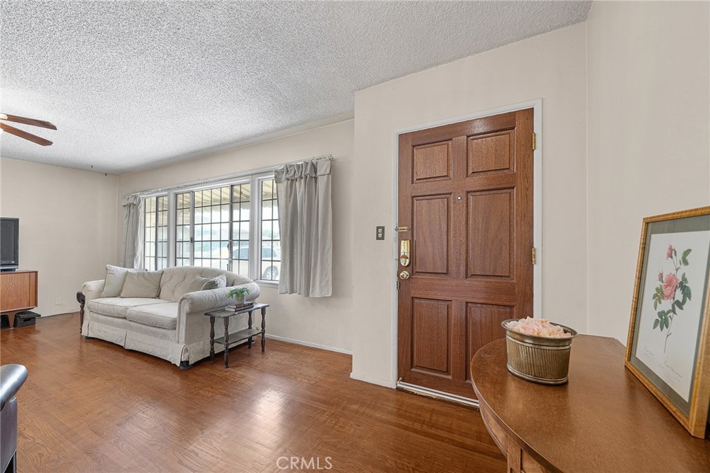 9319 Cecilia Property Photo 4
