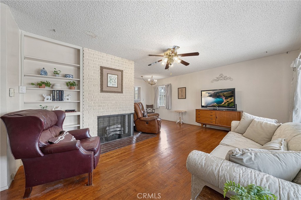 9319 Cecilia Property Photo 5