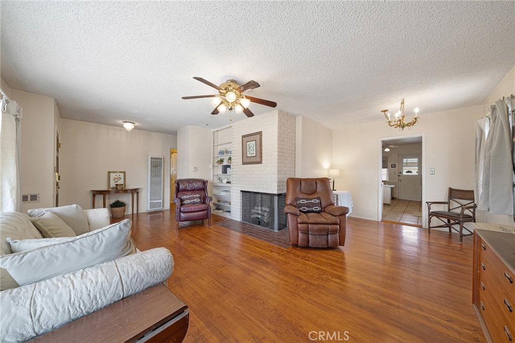 9319 Cecilia Property Photo 7