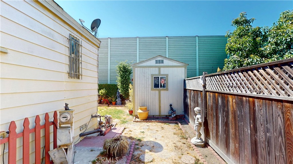 3595 Santa Fe Avenue 112 Property Photo 13