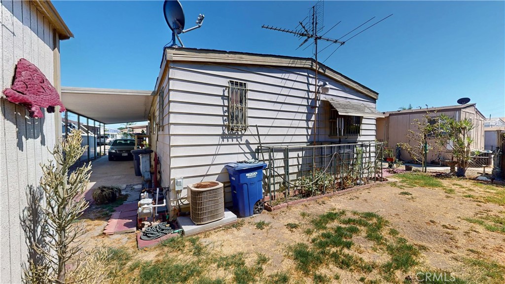3595 Santa Fe Avenue 112 Property Photo 14