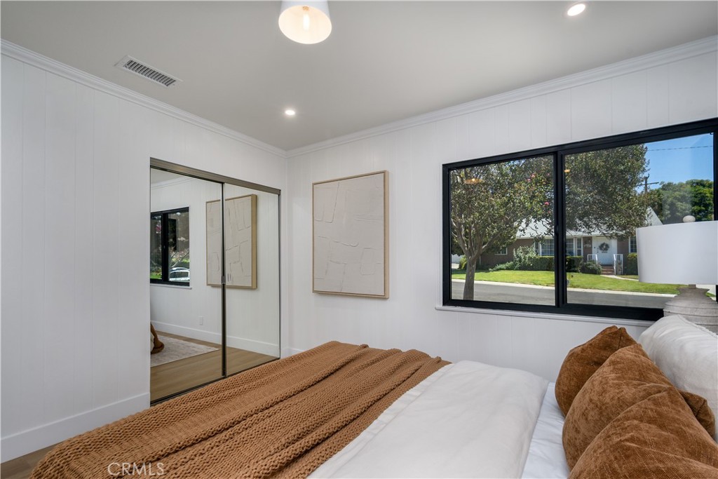 8029 Griffith Property Photo 23