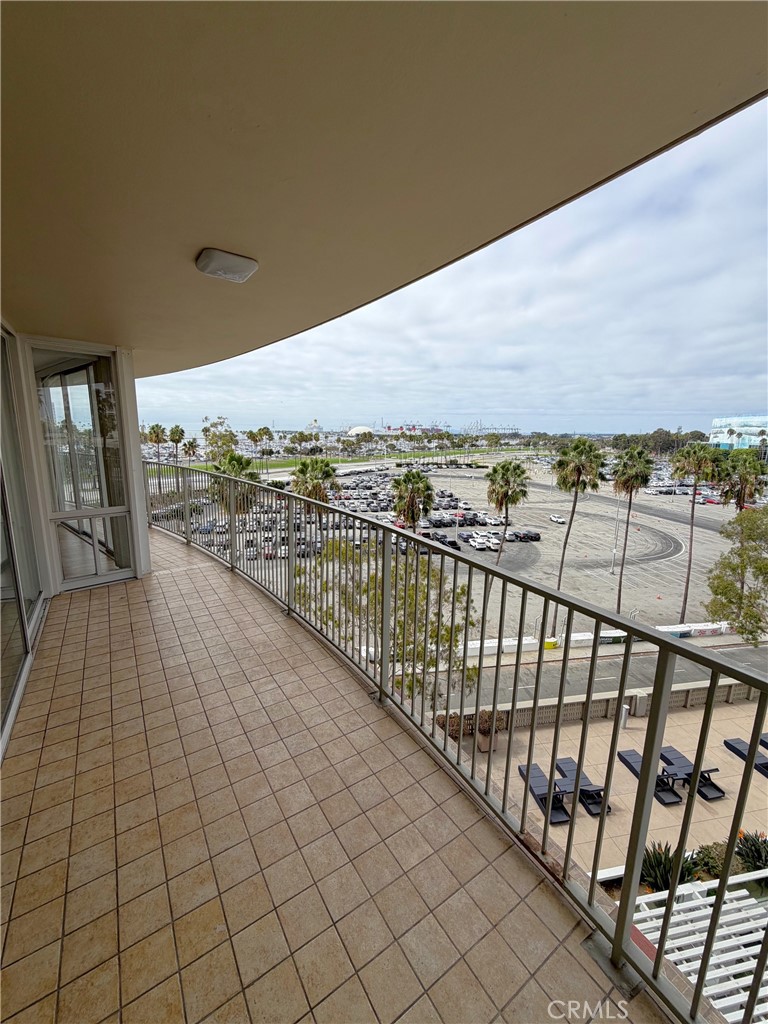 700 E Ocean 808 Property Photo 1