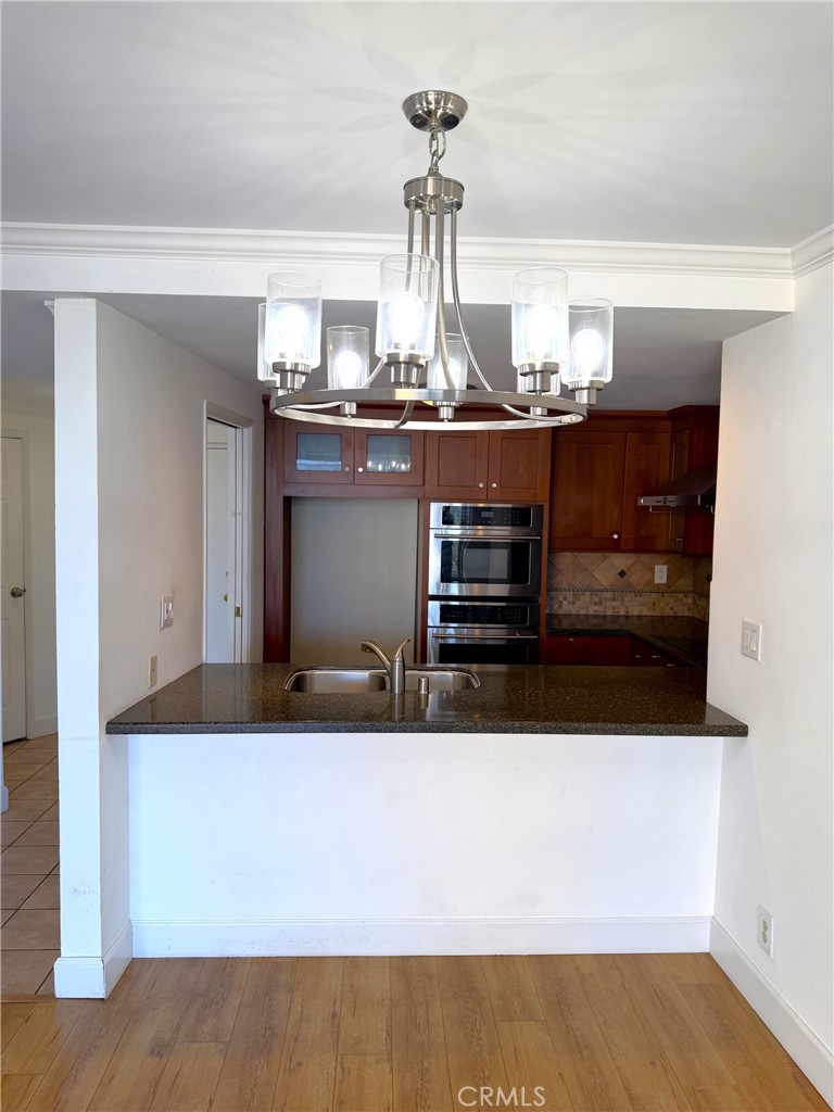 700 E Ocean 808 Property Photo 11