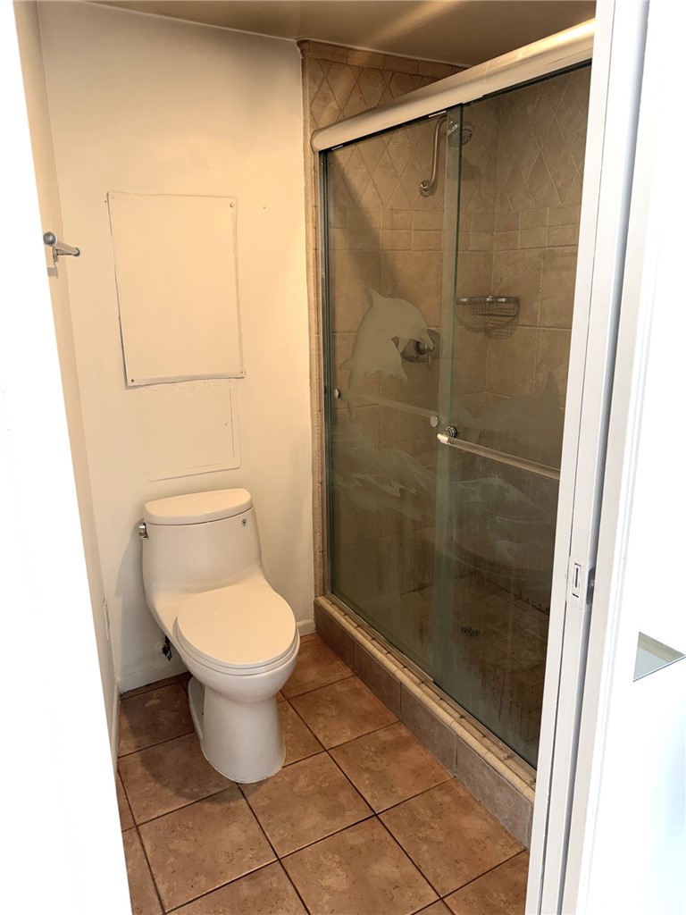 700 E Ocean 808 Property Photo 17
