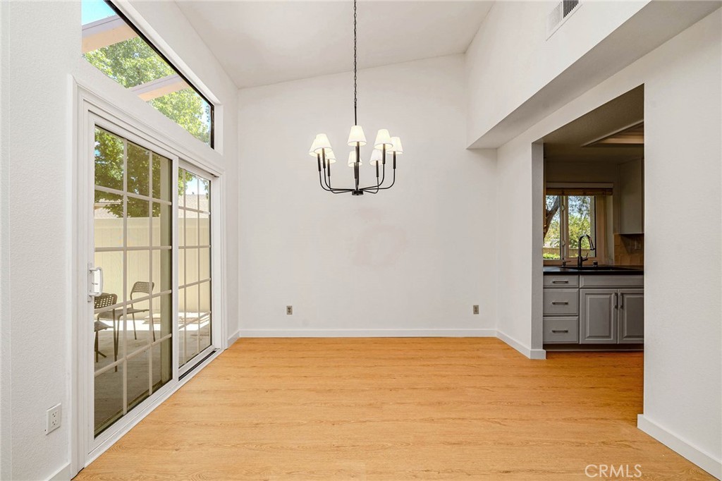 15951 Alta Vista Property Photo 4
