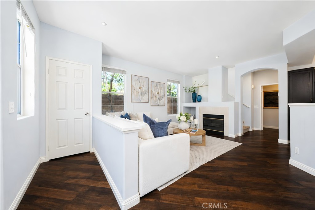 1804 Crescent Oak Property Photo 3