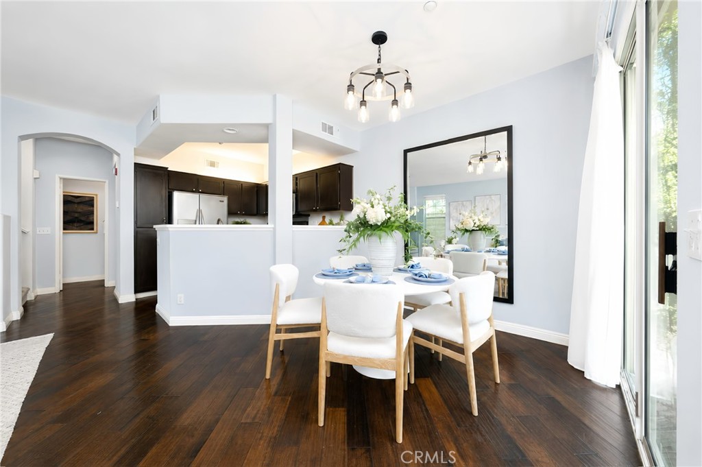 1804 Crescent Oak Property Photo 10