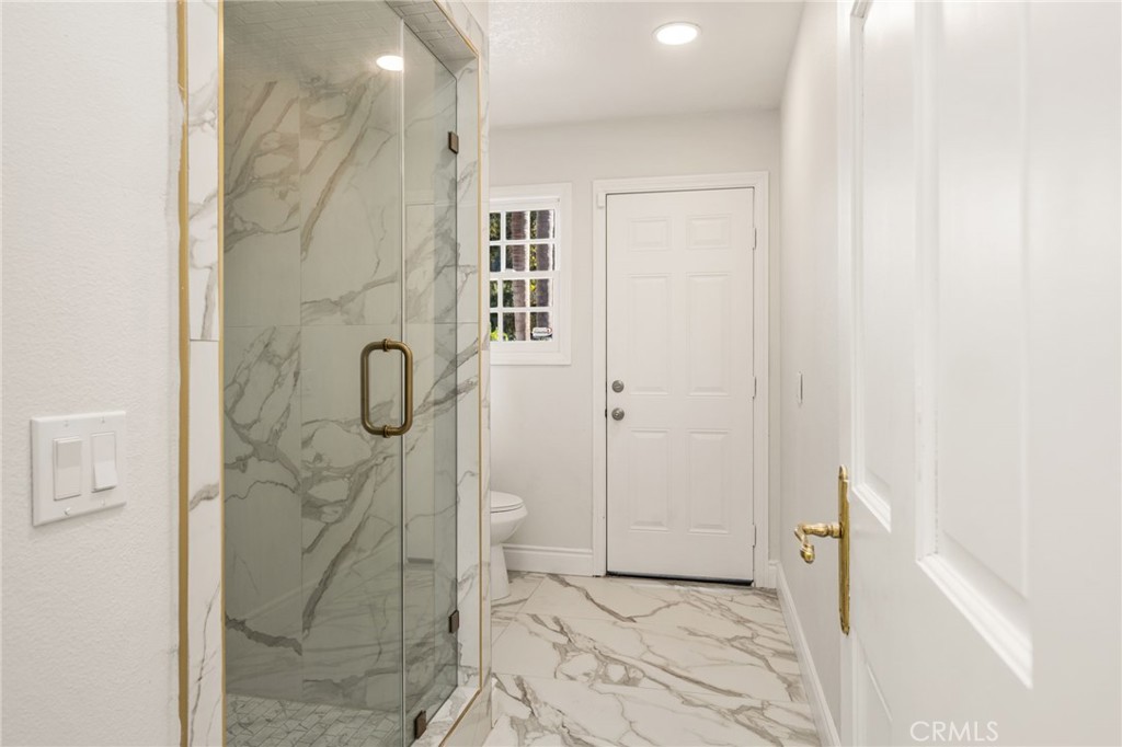 126 S Lakeview Avenue Property Photo 39