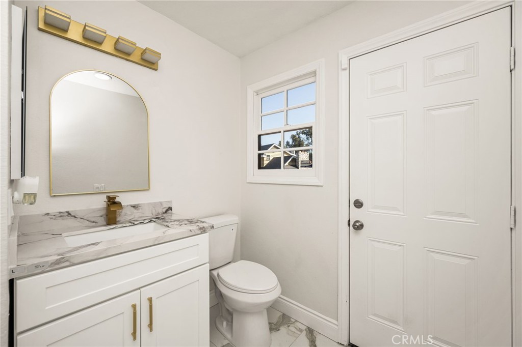 126 S Lakeview Avenue Property Photo 40