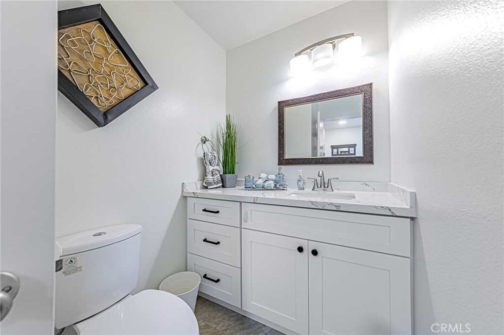 6865 Danvers Drive Property Photo 10