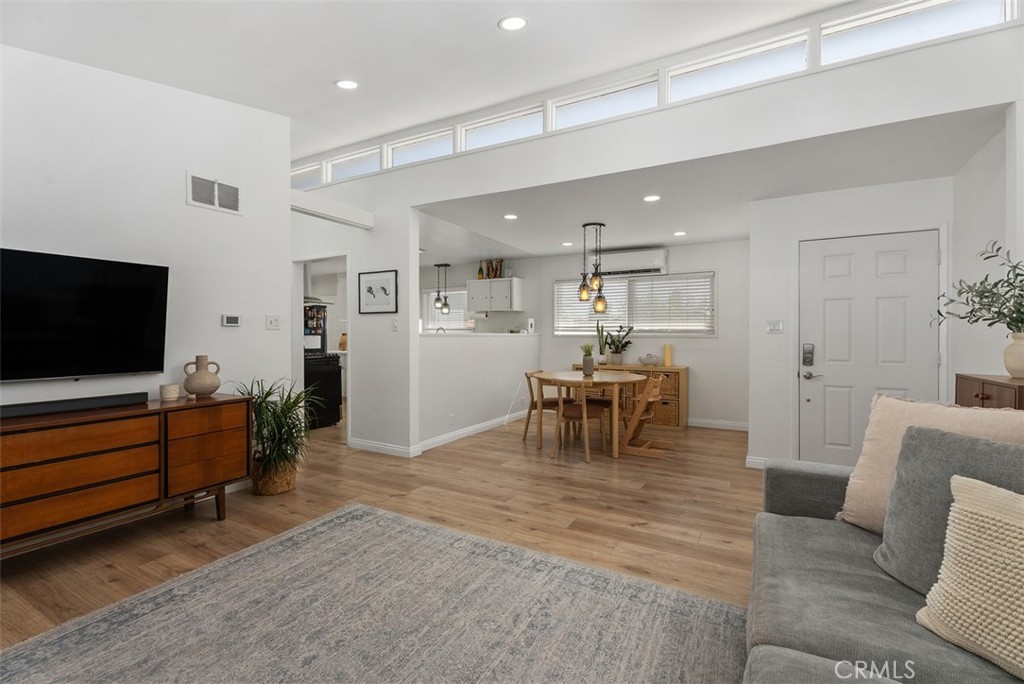 9925 Rutland Avenue Property Photo 7