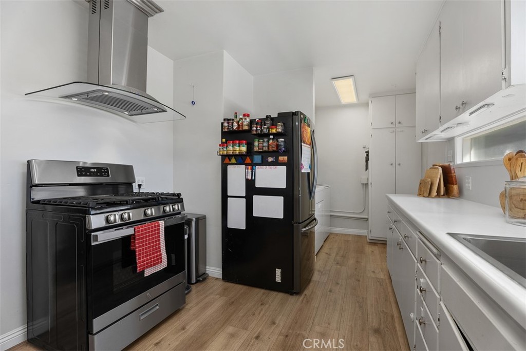 9925 Rutland Avenue Property Photo 11