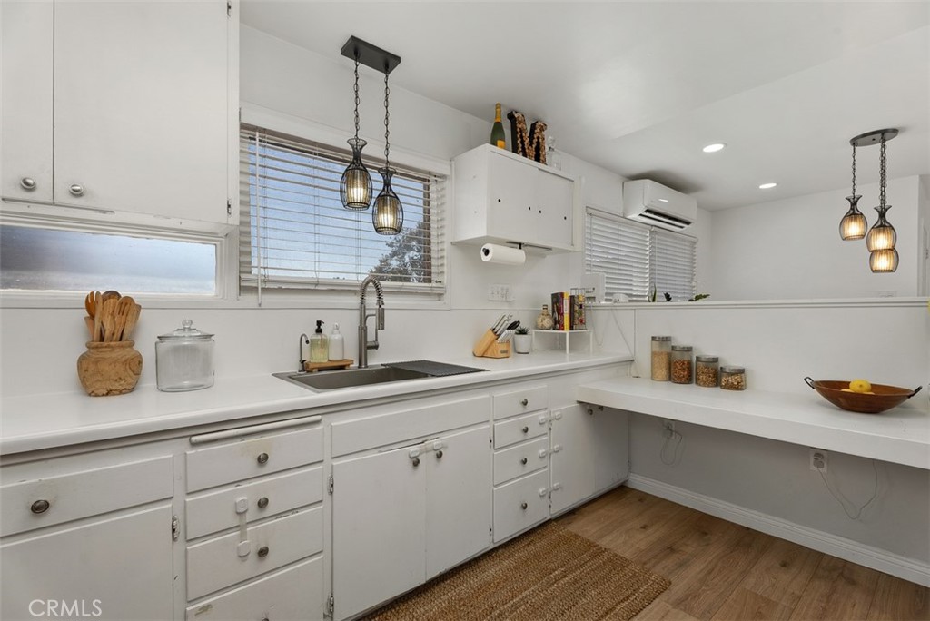 9925 Rutland Avenue Property Photo 14