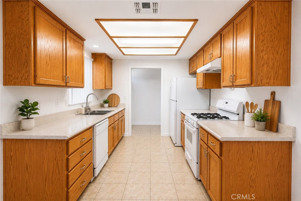 6851 Conejo Property Photo 6