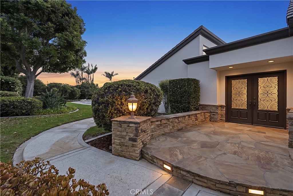 5565 Mountain View Place Property Photo 4