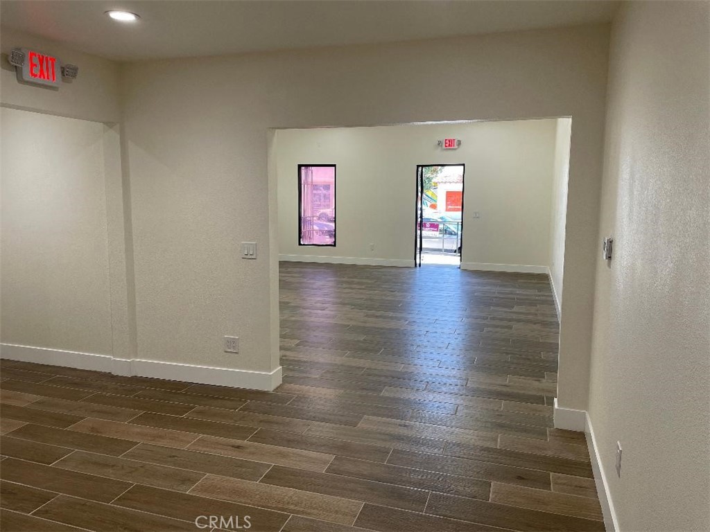 715 N Anaheim Property Photo 3