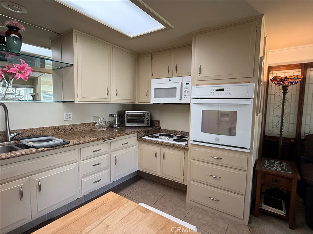 1641 Monterey Rd M2-18a Property Photo 12