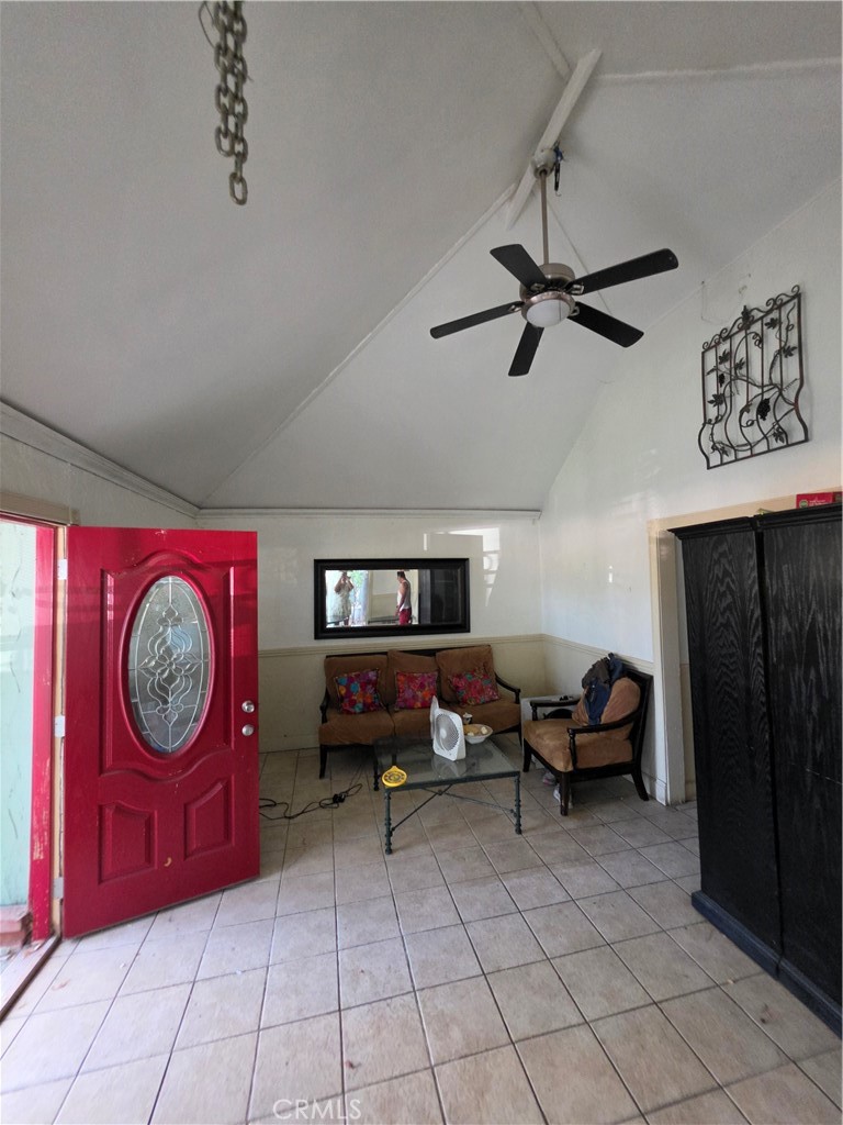 5925 Whitnall Highway Property Photo 5