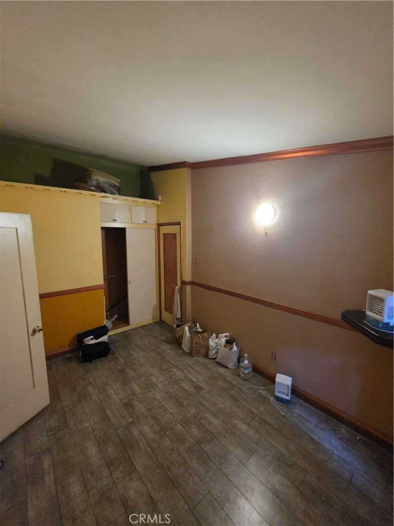 5925 Whitnall Highway Property Photo 23