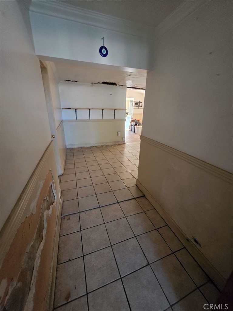 5925 Whitnall Highway Property Photo 30