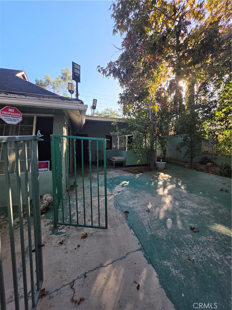 5925 Whitnall Highway Property Photo 38