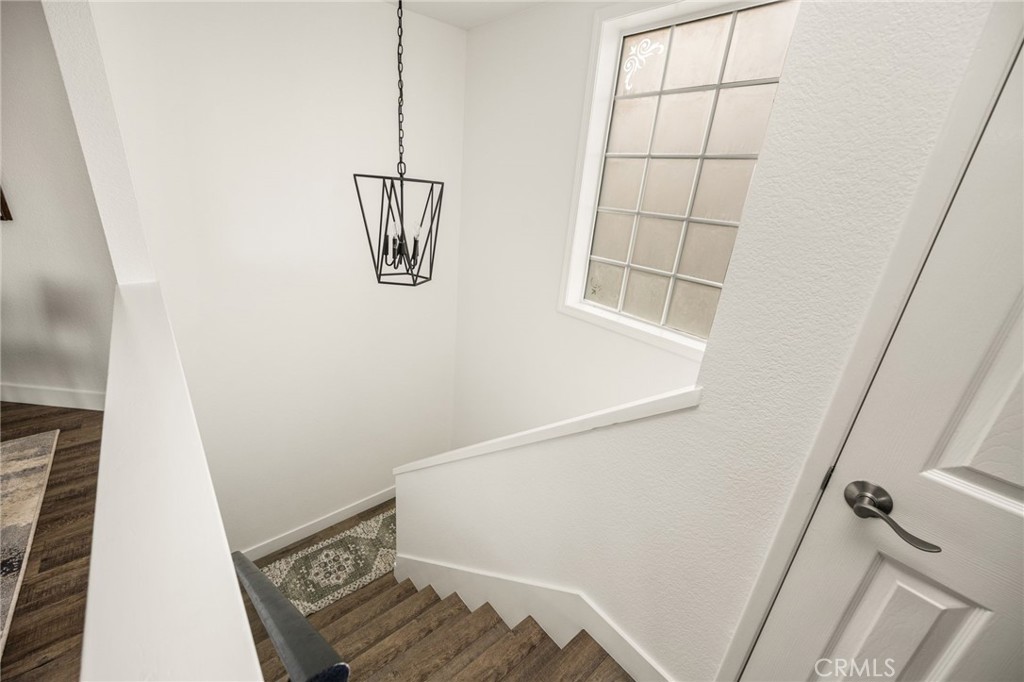 1045 S Daybreak Court Property Photo 5