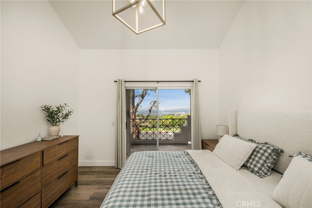 1045 S Daybreak Court Property Photo 26
