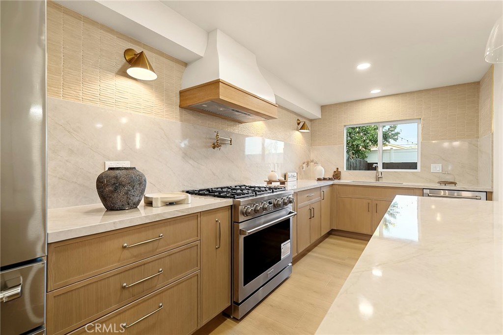 14064 Tiffany Drive Property Photo 13
