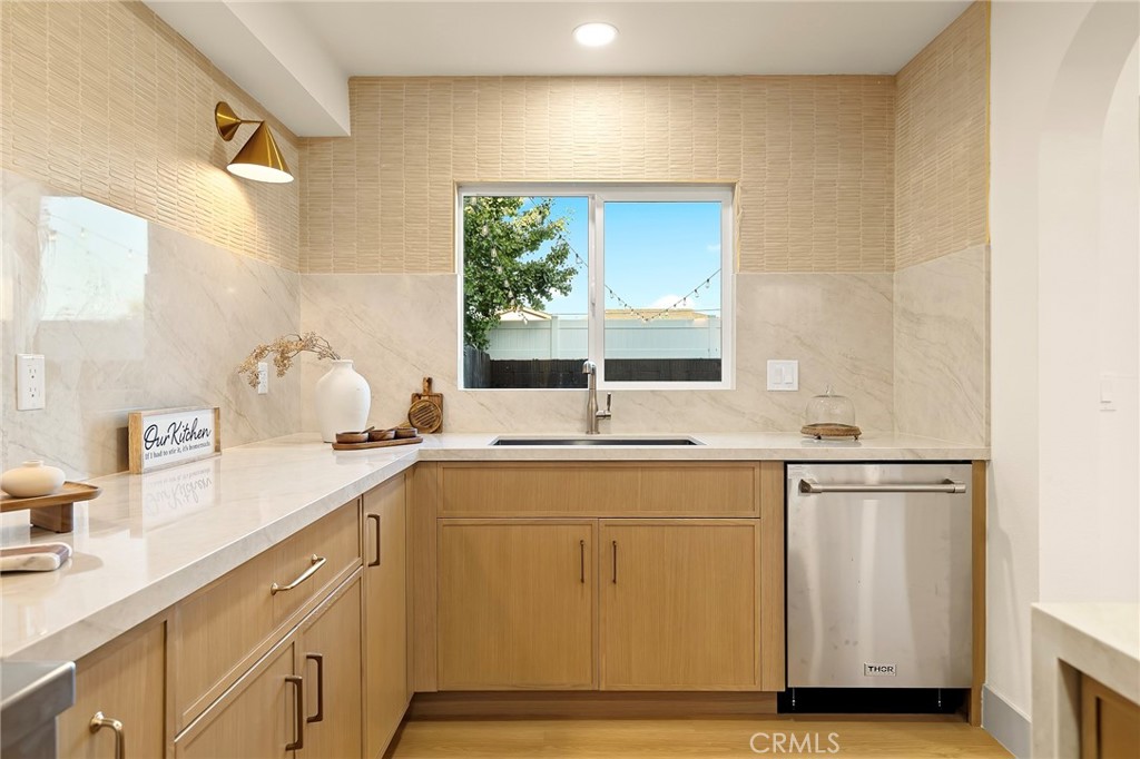 14064 Tiffany Drive Property Photo 14