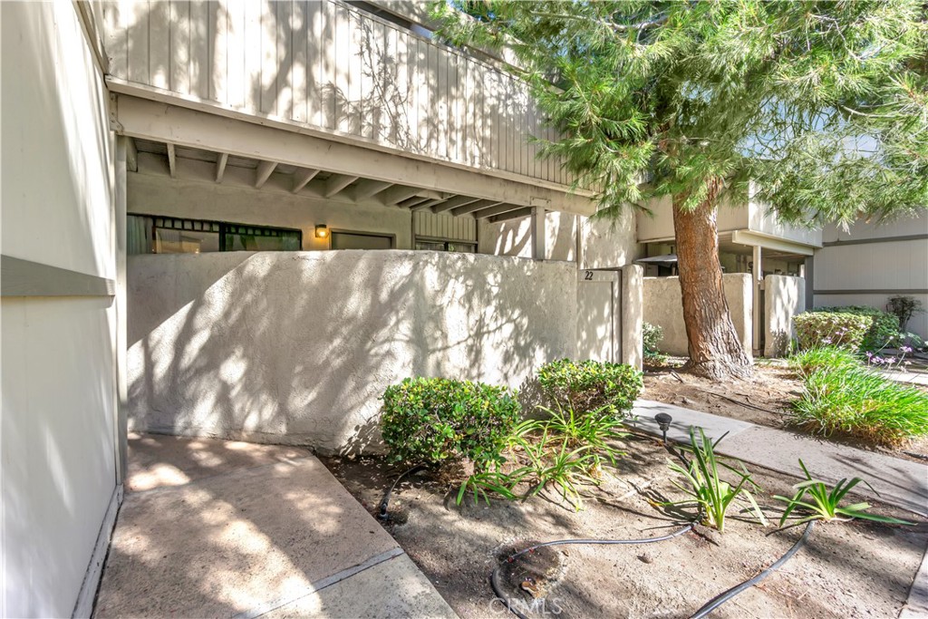 3054 Associated 22 Property Photo 2