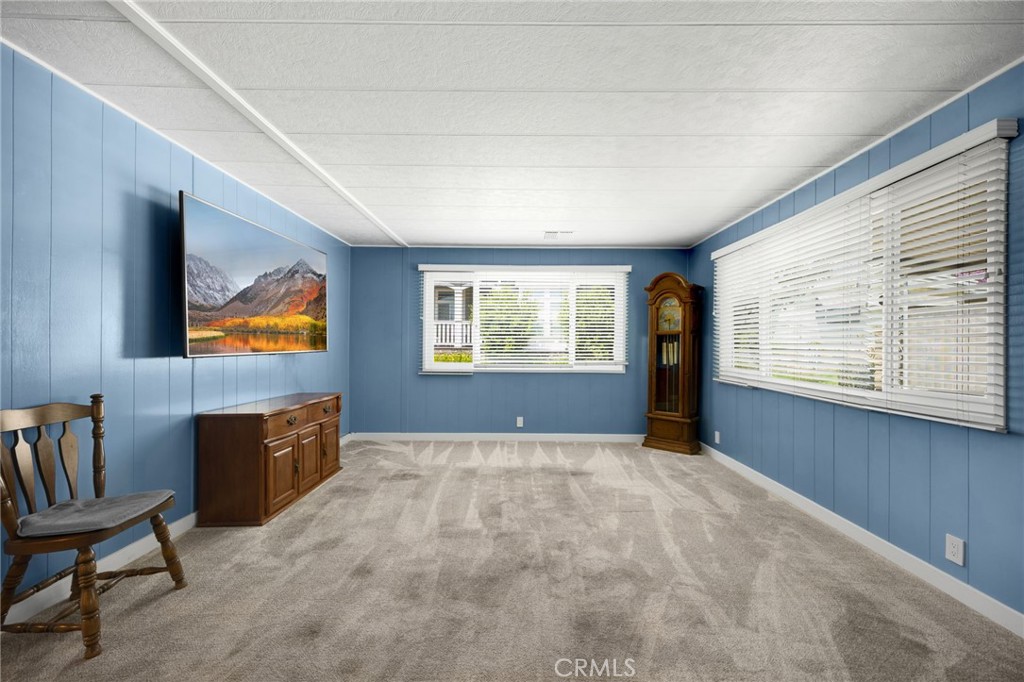 16943 S Lake Forest 95 Property Photo 4