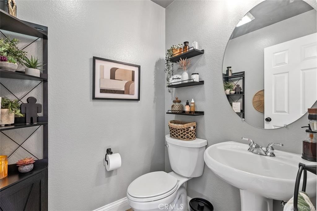 2 Daybreak Property Photo 21