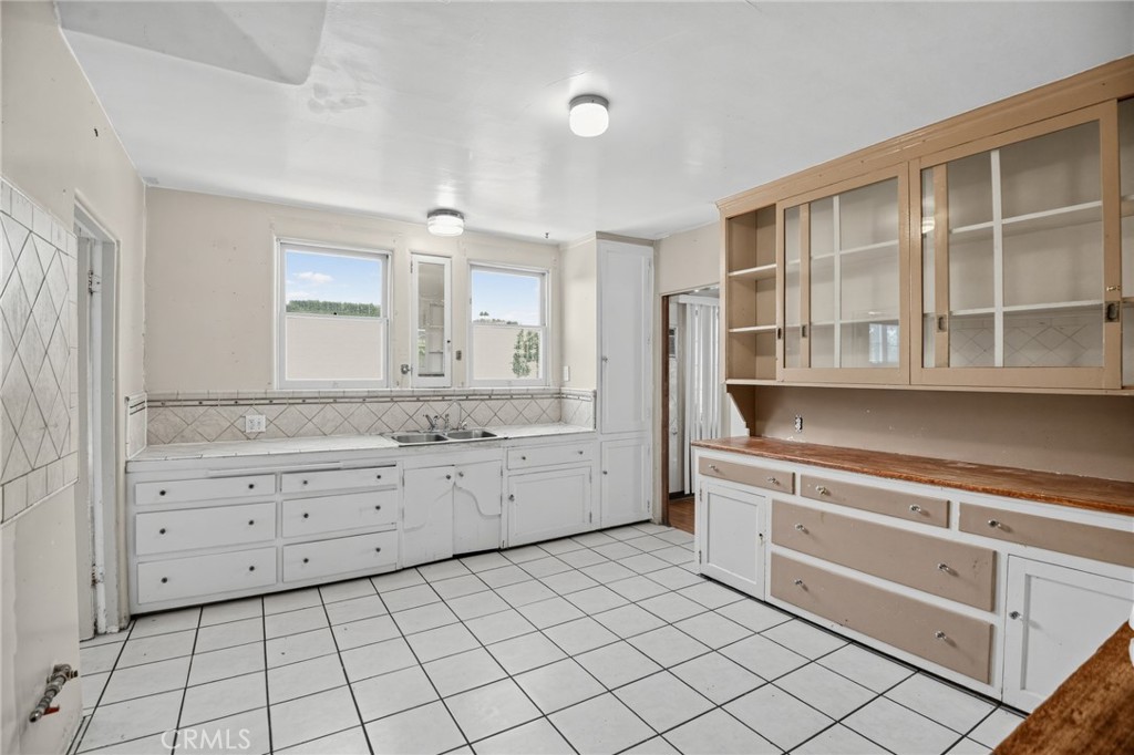 1791 Navarro Property Photo 12