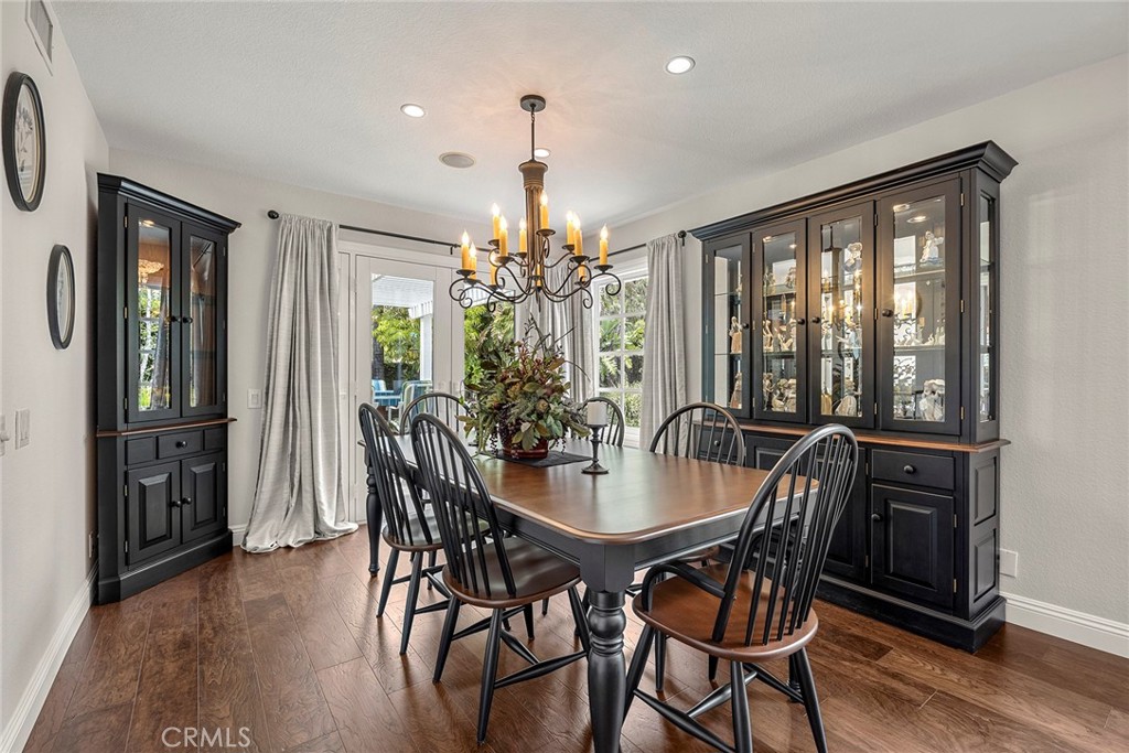 5329 Brentwood Property Photo 8
