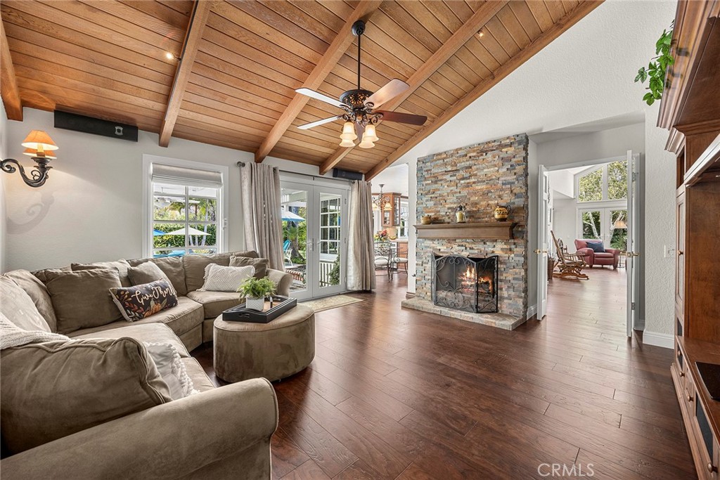 5329 Brentwood Property Photo 9