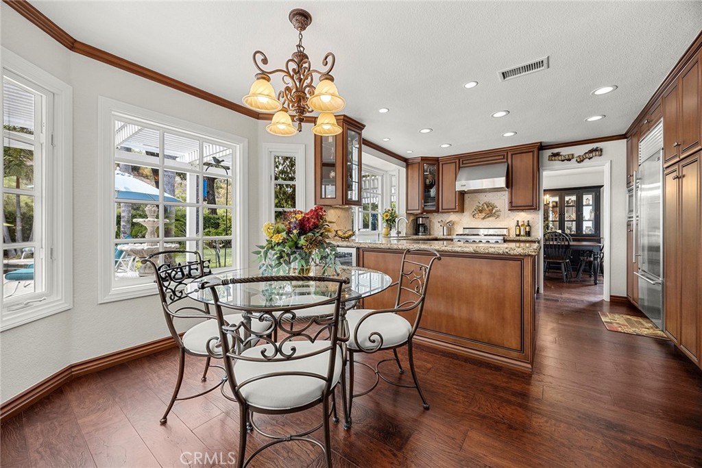 5329 Brentwood Property Photo 11