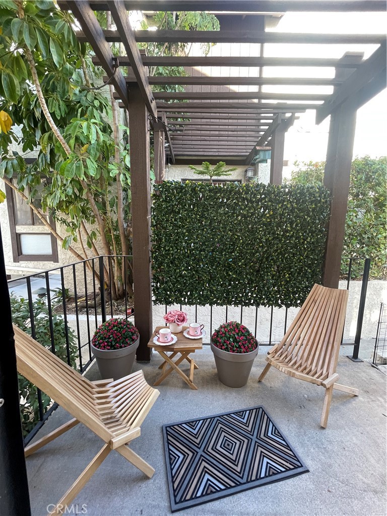 312 Pasadena C Property Photo 4
