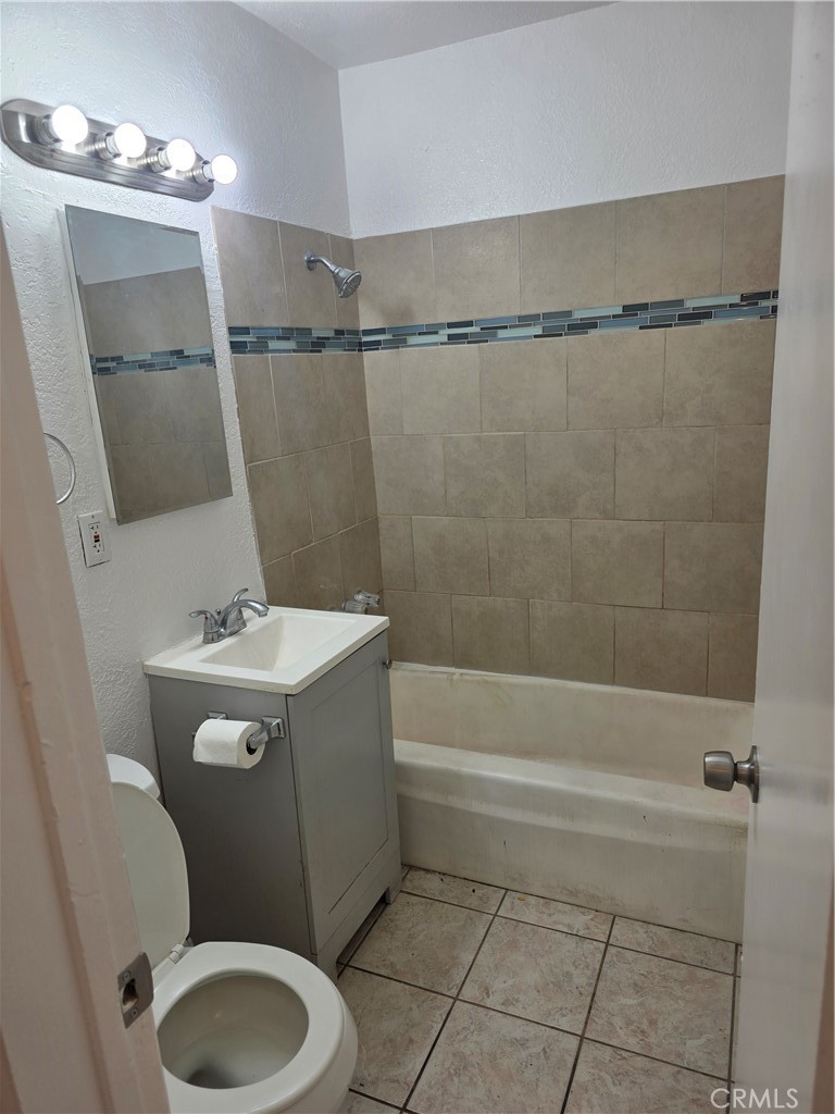 24731 Court C Property Photo 1