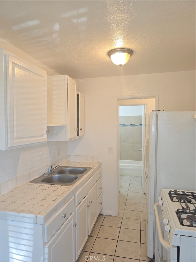 24731 Court C Property Photo 3
