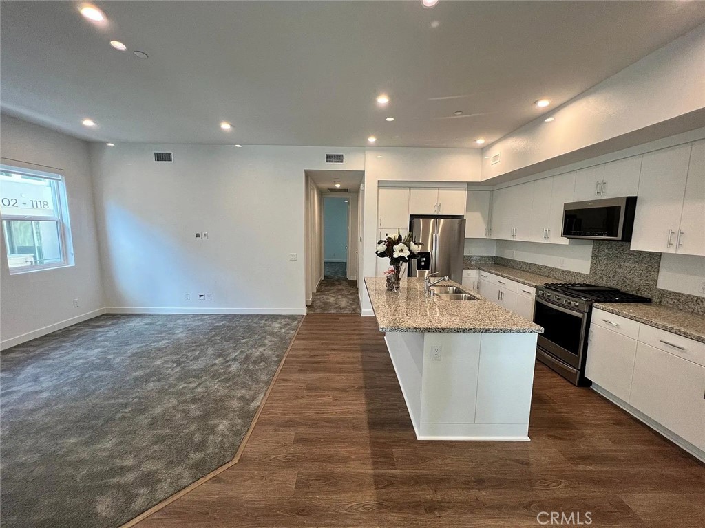 1646 S Urbana Property Photo 2