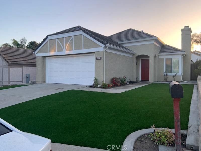 7372 Hinsdale Place Property Photo 1