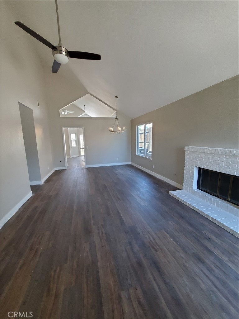 7372 Hinsdale Place Property Photo 3