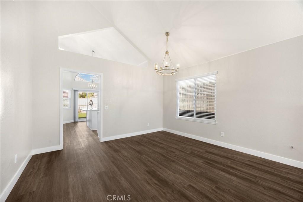 7372 Hinsdale Place Property Photo 7