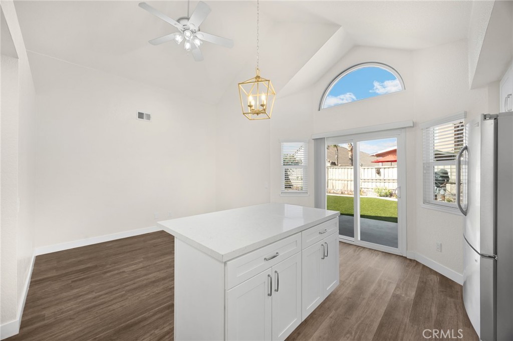 7372 Hinsdale Place Property Photo 11