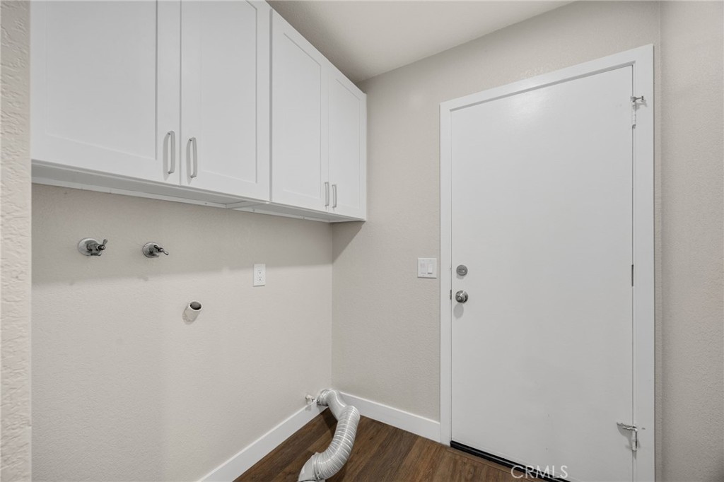 7372 Hinsdale Place Property Photo 21