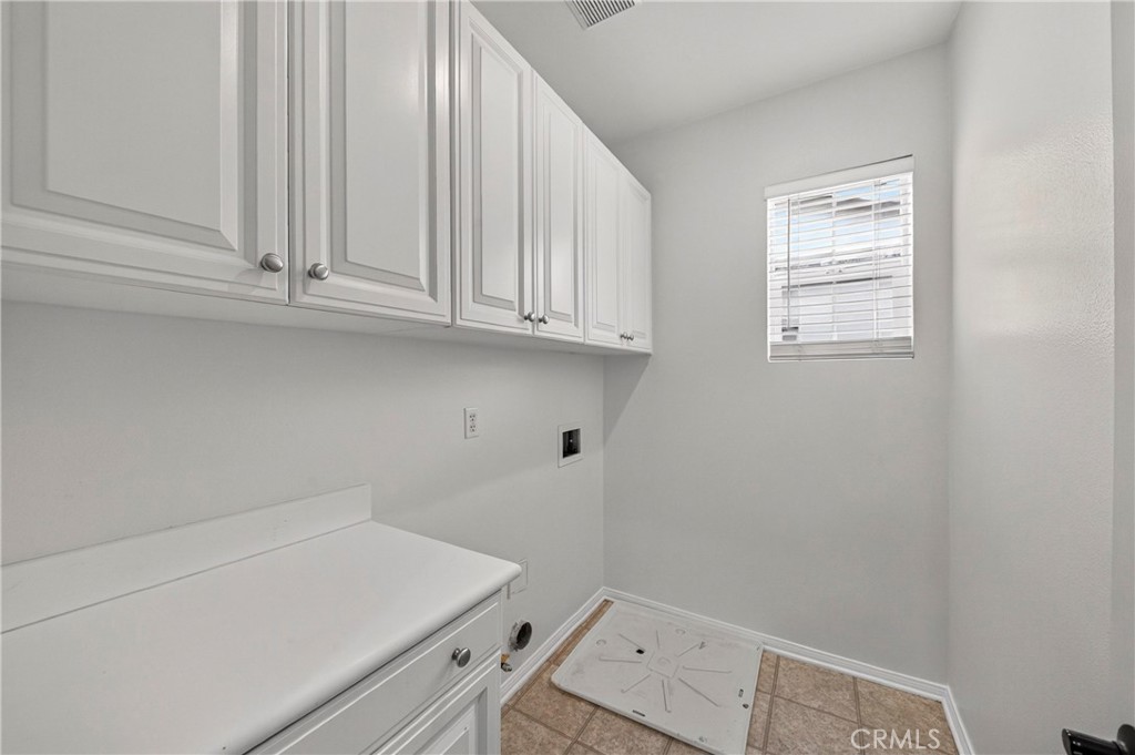 2068 Owens Drive Property Photo 28