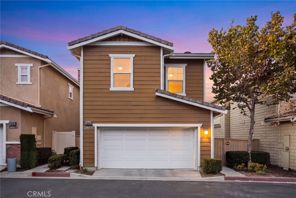 18048 Lemon Property Photo 3