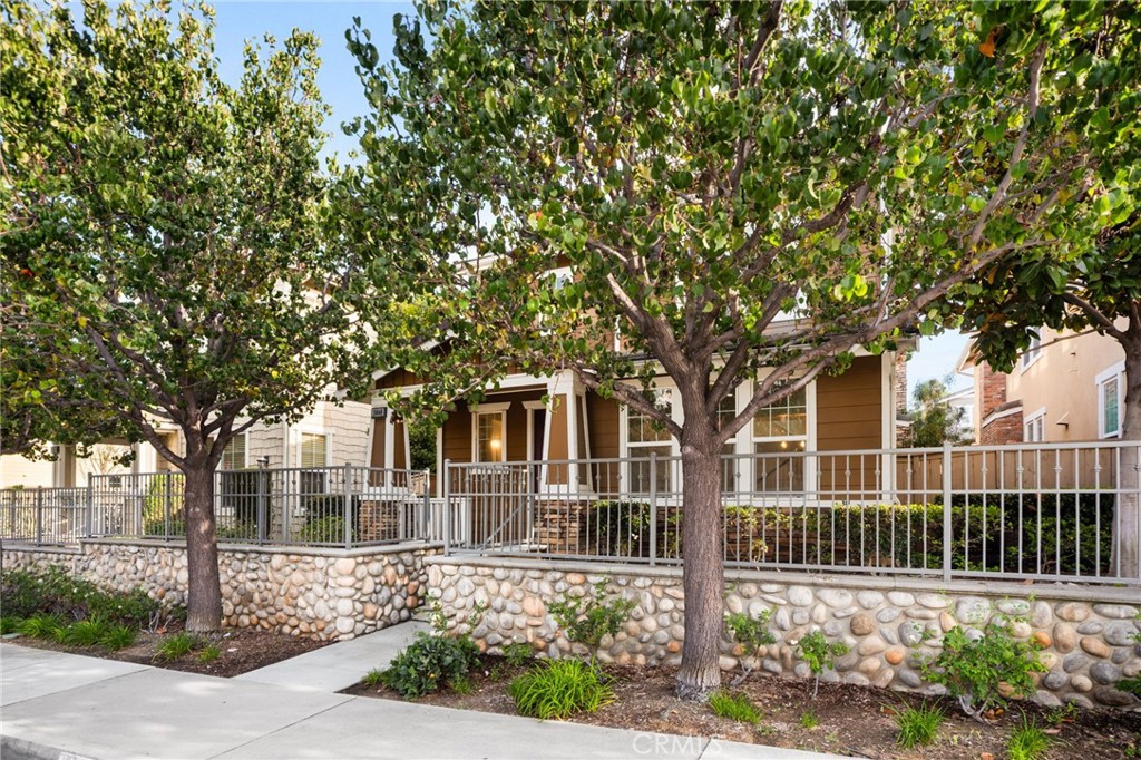 18048 Lemon Property Photo 6