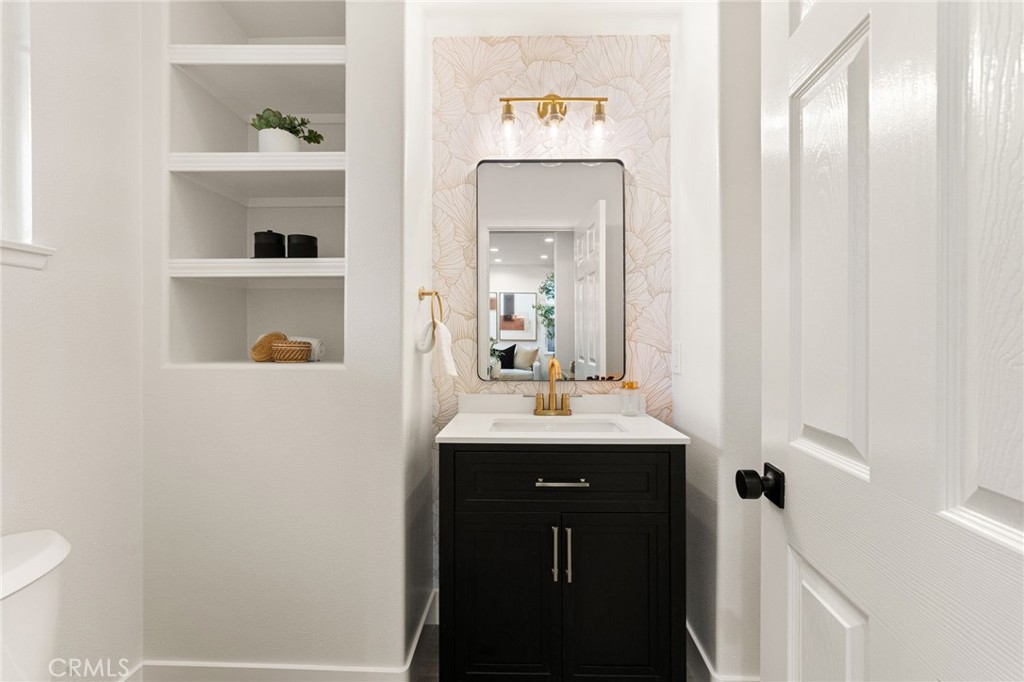 18048 Lemon Property Photo 11